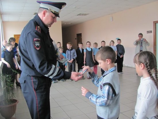 Вручение световозвращателей